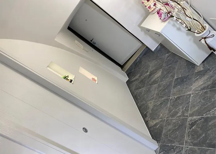 Romeo 3 アパート