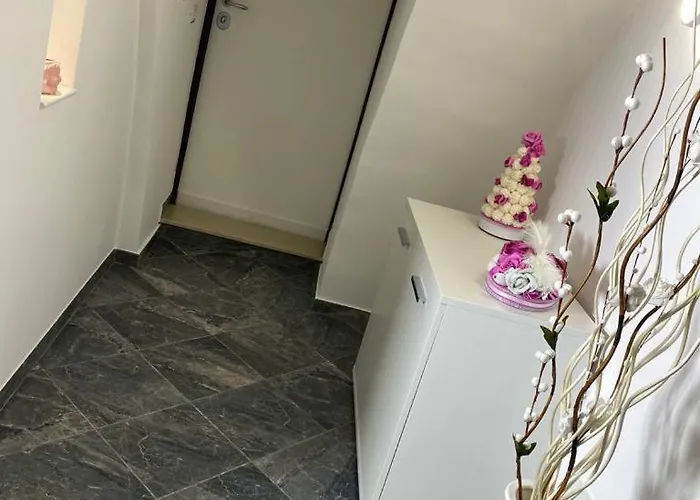 Διαμέρισμα Romeo 3 *